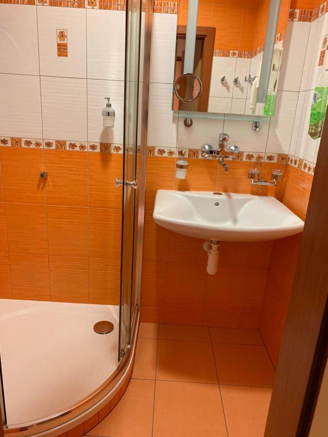 Penzion U Splavu Břeclav Exteriör bild